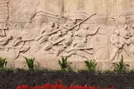 解放军步兵142-147师沿革图片
