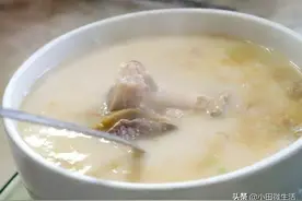 春天喝碗河蚌汤，味道十分鲜美，打开江南人春日舌尖上的味蕾！图片