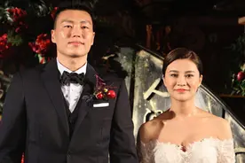 李根承认已离婚19个月，婚前财产未合理分割，双方谈判破裂图片