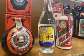 泰国超市竟然还有卖中国的药酒、黄酒和白酒？您都喝过哪几款？图片