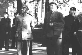 南京长江大桥建成后，毛主席问许世友：能满足战争的运输要求吗图片