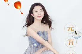 杨童舒真是越来越美了，穿纱裙贺元宵节，气质又高级又甜美图片