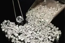 非洲发现陨石坑，蕴藏千吨黄金钻石，为何没人挖？本地人：没必要图片