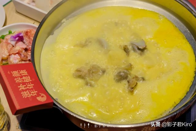花胶鸡为什么这么黄 2026年花胶鸡锅底为什么那么黄