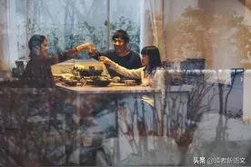 居家防疫，有一种幸福叫陪妈妈一起吃饭图片