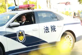 陆伟松 司法保全的“赶路人”图片