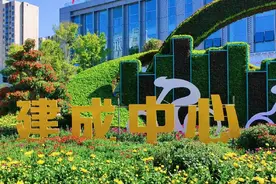 徒步近距离感受麻城的发展气场，大别山区域性中心城市初具雏形图片