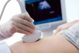 怀孕产检被诊断为“畸形儿”，孕妈坚持生下胎儿，竟然是龙凤胎？图片
