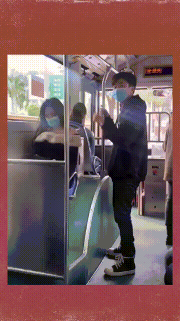 搞笑GIF：看完文章你们就会懂什么叫东北。图片