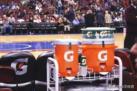 NBA球员选择饮料有学问！维金斯堪称良心代言人，詹姆斯与众不同图片