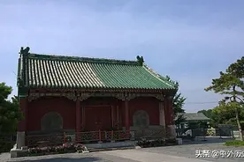 俗语：为什么说“宁睡荒坟，不宿破庙”？真实原因令人深思图片
