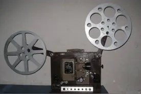 长江胶片电影放映机图片