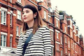 陈慧琳国外度假真会穿，条纹T恤配高腰裤低调大气，46岁太美了图片