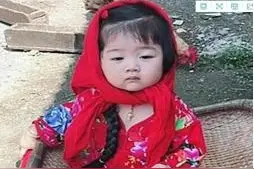 5岁女儿去乡下姥姥家玩，一月后宝妈来接娃被吓到：咋成村姑了？图片