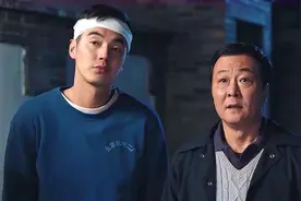 凭爱情公寓大火，今沦落给流量做配，金世佳自视清高被批不火还装图片