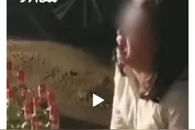 郑州暴雨，女老板跪地痛哭求还被冲走2万箱酒？先冷静冷静图片