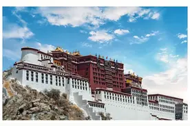 火车一到青藏高原，为啥就要换成美国车头？网友：火车也缺氧？图片