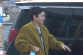 打针成中年男星专利，筷子兄弟现身美容院，陈浩民成硅胶人图片