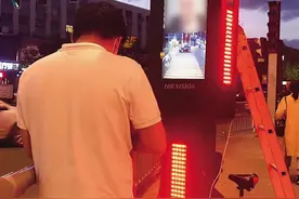 大同：行人闯红灯抓拍系统即将上线！启用后闯红灯者将被曝光、处罚图片