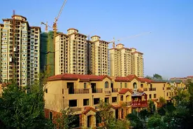 中国房企海外投资滑铁卢，巨头纷纷溃败，王健林千亿海外资产归零图片