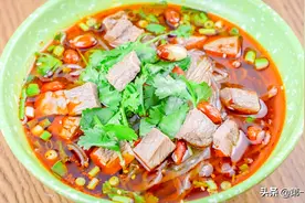酸辣米粉家常做法，秘制配方大公开，少油少盐酸辣过瘾，食材简单图片