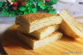 末伏吃烙饼，就馋妈妈这道五香千层饼，香酥软和层次分明，好美味图片