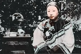 云南老照片：清末昆明古城旧影，百年前春城众生相图片