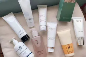 建议女孩子不要盲目跟风，尤其是网红水乳，效果差还影响皮肤健康图片