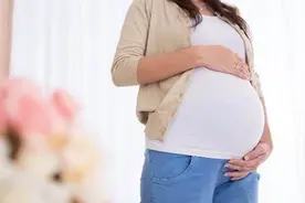 为什么有的孕妈只胖肚子，有的全身都胖？原来和这几个方面有关系视频封面