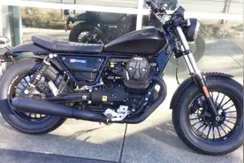 摩托古兹 V9 Bobber 黑色复古巡航车 有情调的“男子汉”视频封面