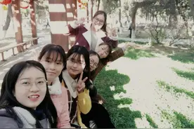 东北"女神学霸宿舍"：5人组团保研武大，奖学金拿到手软，个个颜值高！图片