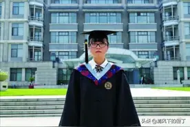 北大六代单传的古生物学专业，1人旷课全系放假，毕业合影仅1个人图片