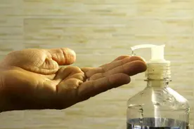 抑菌洗手液、免洗洗手液、消毒湿巾到底哪个更杀菌？权威测评来啦图片