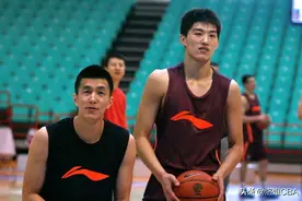 CBA三消息：辽宁锋线回归江苏，王哲林苦吞三连败，北京爆冷出局图片
