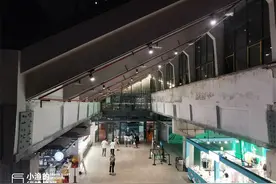 西安有个网红菜市场，藏在“破旧”老厂房里，文艺范与工业风兼具图片