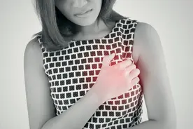 “乳房按摩”有用吗？揭开乳房按摩的4个误区，小心按出一身病图片
