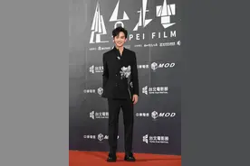 范少勋 2020 台北电影奖 Valentino 2020秋冬西装图片