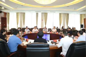 青白江区张胜与厦门建发物流集团总经理座谈图片