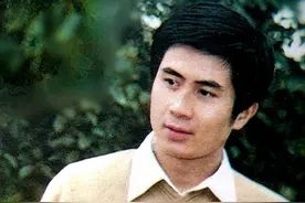 80年代的美女演员张瑜，阳光帅气郭凯敏主演《庐山恋》演员今昔照图片