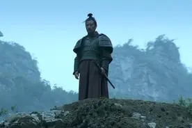 刘备夜袭曹军陷入了曹操埋伏只身杀出重围。万念俱灰企图一死了之图片