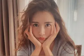 陈赫为老婆拍居家美照，张子萱甜晒老公视角放闪，眼睛里都是星星图片