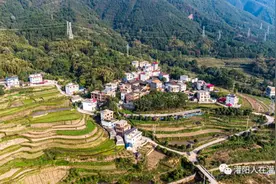 灌平高速公路进灌阳县城路段的建设情况图片