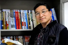 封面故事｜何智励、汪发元、孟魁：金融发展、科技创新与产业结构升级图片