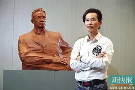 致敬真英雄 再塑钟南山像《山高人为峰》图片