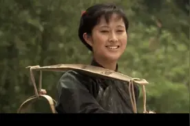 姑娘苦等16年终于嫁给心上人,新婚夜却遭丈夫嫌弃,结局戳心的电影图片