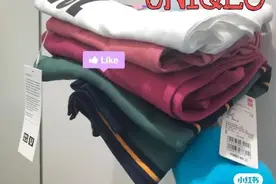 优衣库试衣间，我被开春梅子色美到了，穿搭分享图片