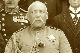 盘点袁世凯张作霖蒋介石戎装照 看他们胸前佩戴的都是什么勋章图片