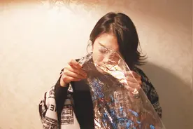 塑料袋是否有毒？一闻二摸三泡，立马分辨清楚！视频封面