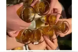 王大爷的烛光晚餐也是极具个性的图片
