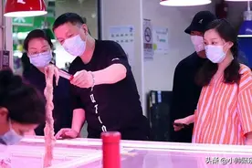 GAI周延要当爸了！晒B超照，携手小8岁妻子满满的幸福图片